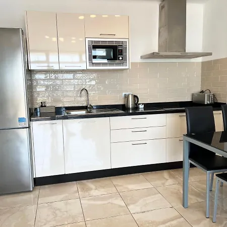 Apartment Modern With Prime Location Puerto del Carmen (Lanzarote)